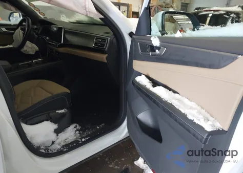 2024 Volkswagen Atlas Cross Sport 2.0T Se W/Technology z USA, uszkodzony, nr VIN 1V2KE2CA1RC200891